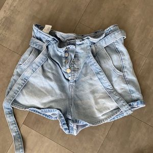 American Eagle paperbag shorts